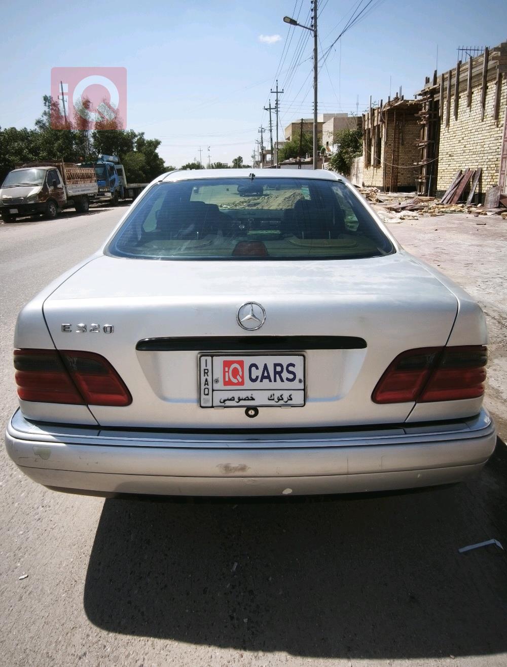 مرسيدس بنز E-Class